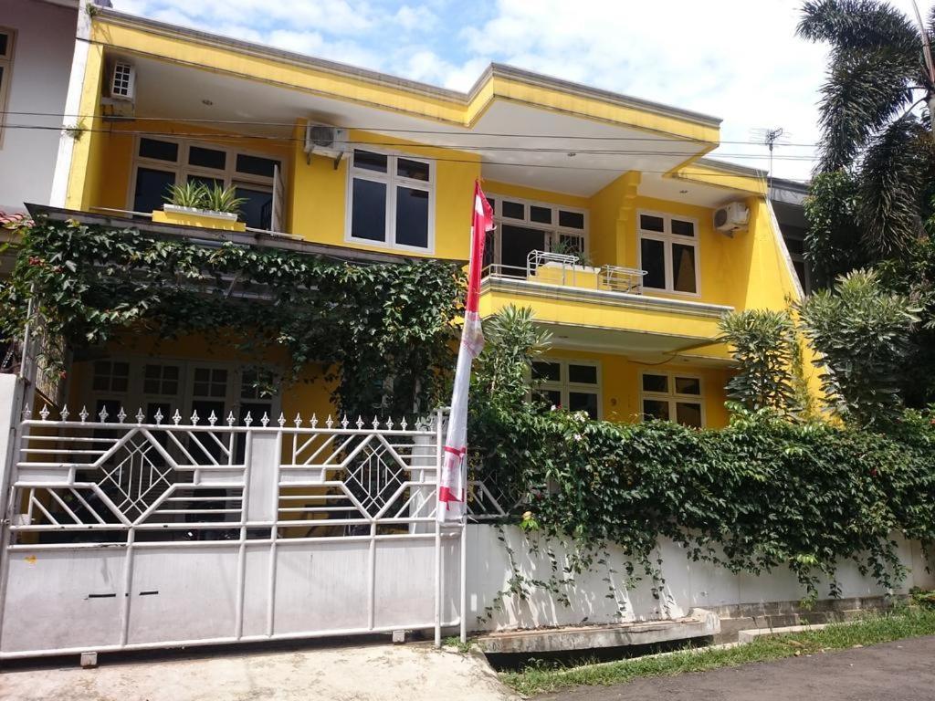 Cendana Mulia Hostel Bogor Kültér fotó