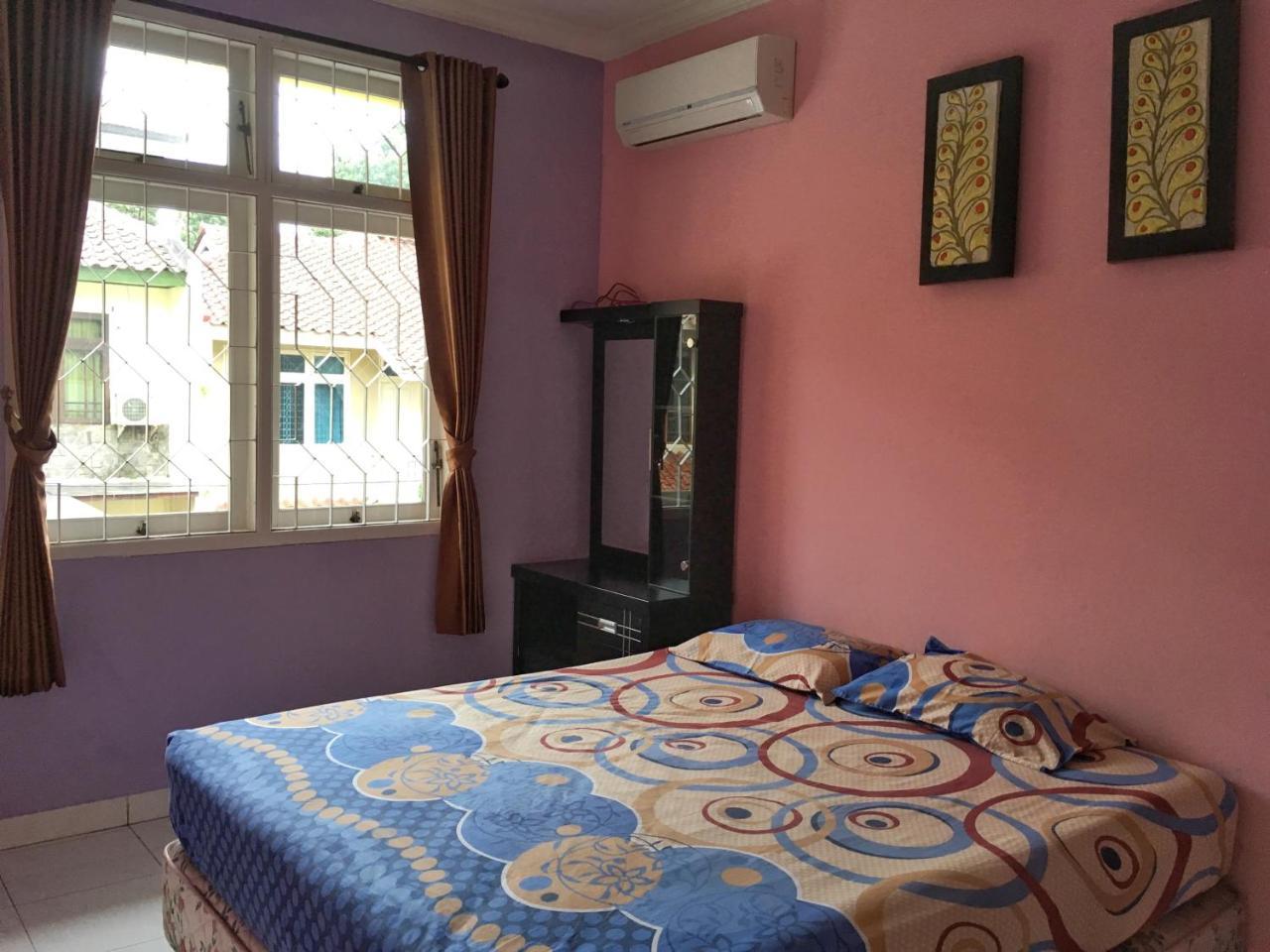 Cendana Mulia Hostel Bogor Kültér fotó